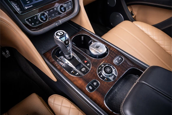 Bentley Bentayga - Afbeelding 21 van 30