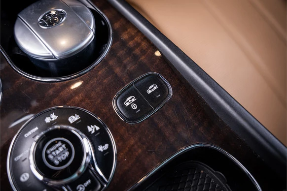 Bentley Bentayga - Afbeelding 22 van 30