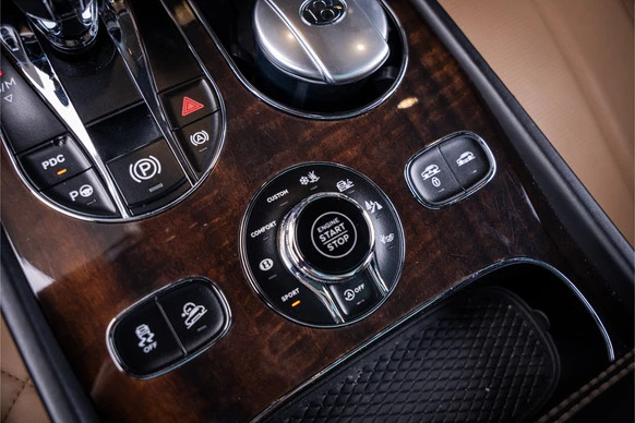 Bentley Bentayga - Afbeelding 23 van 30