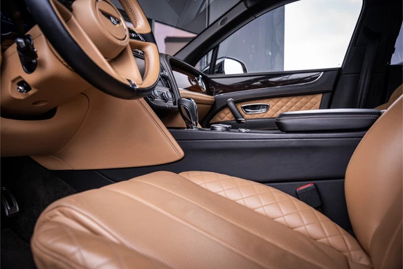 Bentley Bentayga - Afbeelding 27 van 30
