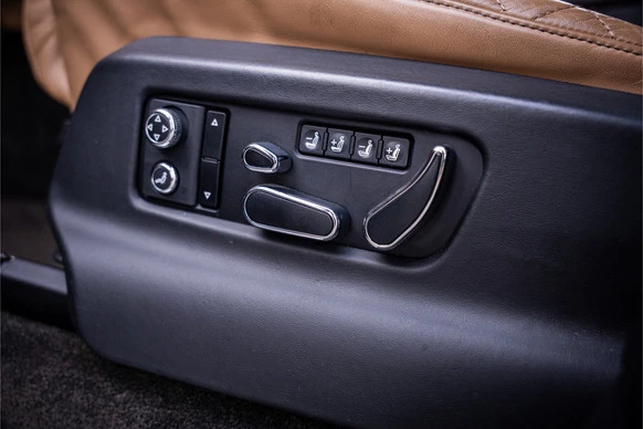 Bentley Bentayga - Afbeelding 28 van 30