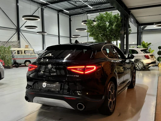 Alfa Romeo Stelvio - Afbeelding 16 van 30