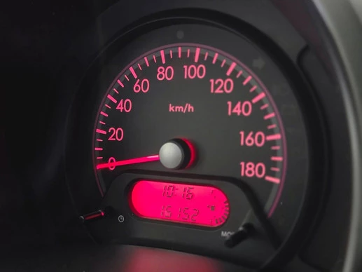 Suzuki Alto - Afbeelding 16 van 28