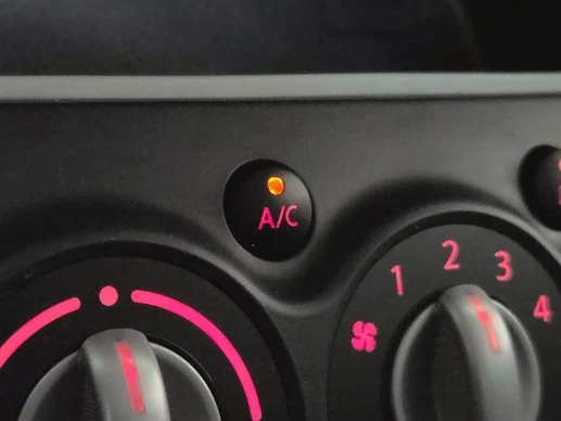 Suzuki Alto - Afbeelding 18 van 28