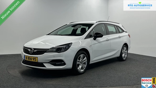 Opel Astra - Afbeelding 1 van 30