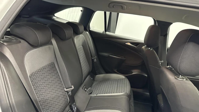Opel Astra - Afbeelding 15 van 30