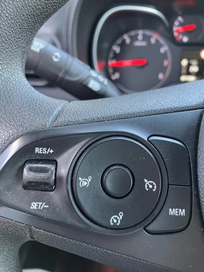 Opel Combo - Afbeelding 18 van 24