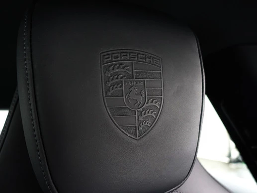 Porsche Taycan - Afbeelding 25 van 30