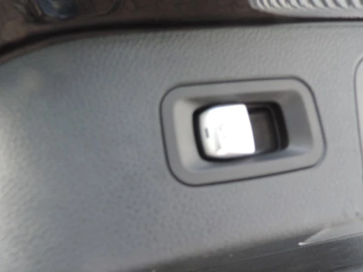 Mercedes-Benz EQC - Afbeelding 10 van 27