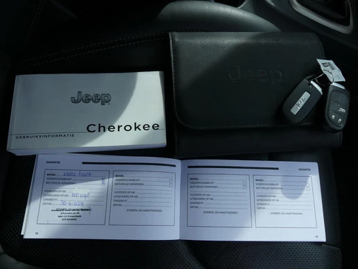 Jeep Cherokee - Afbeelding 10 van 23