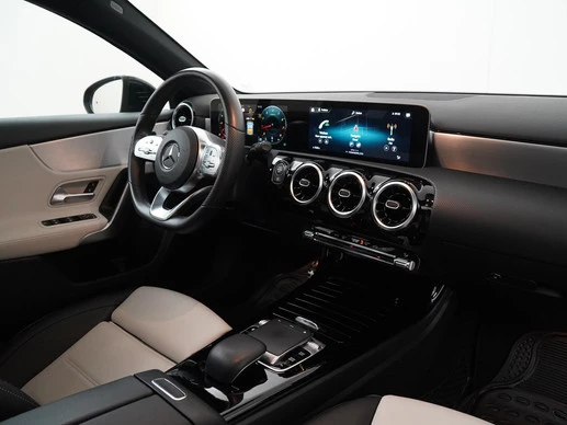 Mercedes-Benz A-Klasse - Afbeelding 2 van 30