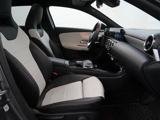 Mercedes-Benz A-Klasse - Afbeelding 3 van 30