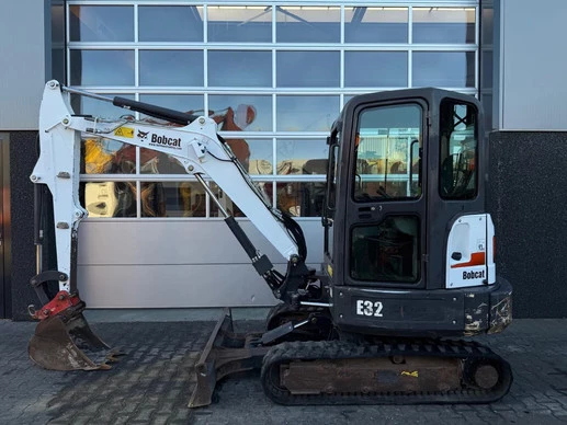 Bobcat  - Afbeelding 1 van 28