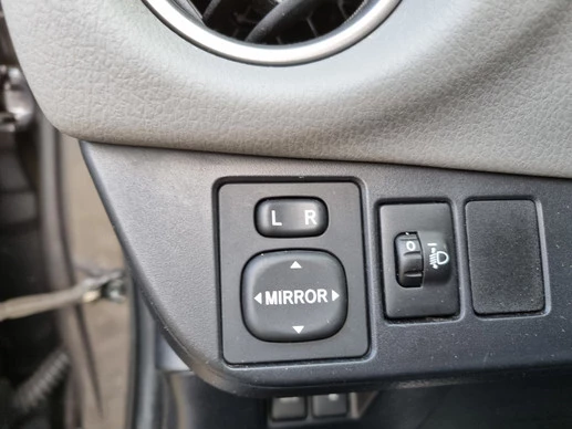 Toyota Yaris - Afbeelding 24 van 30