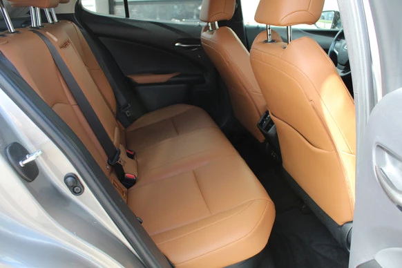 Lexus UX - Afbeelding 11 van 30
