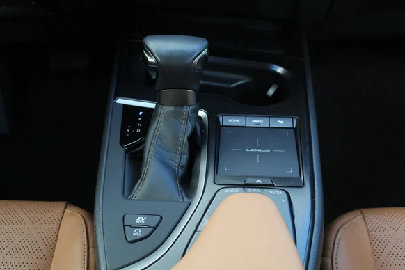 Lexus UX - Afbeelding 15 van 30