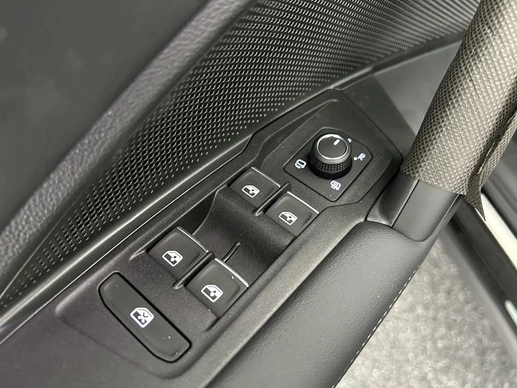 Volkswagen Tiguan - Afbeelding 16 van 30