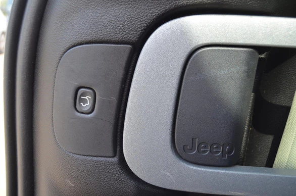 Jeep Cherokee - Afbeelding 20 van 28