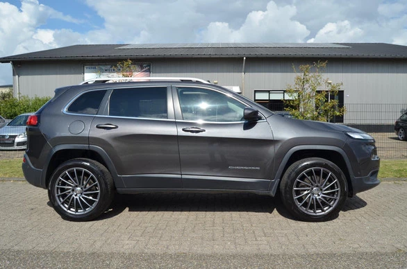 Jeep Cherokee - Afbeelding 25 van 28