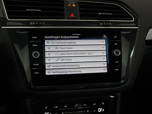 Volkswagen Tiguan - Afbeelding 23 van 30
