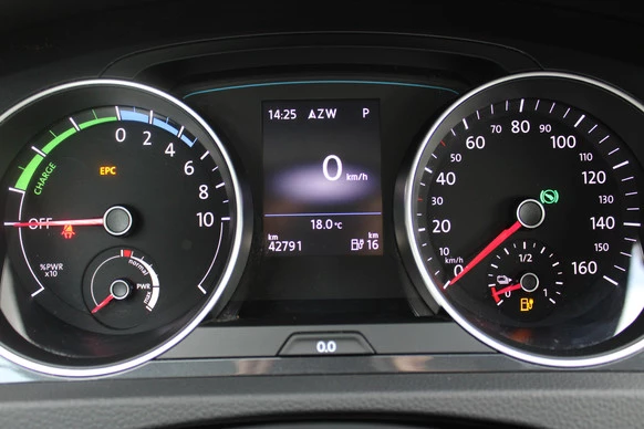 Volkswagen e-Golf - Afbeelding 13 van 30