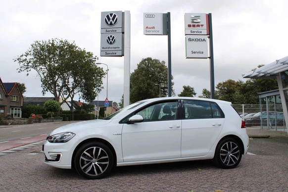 Volkswagen e-Golf - Afbeelding 26 van 30