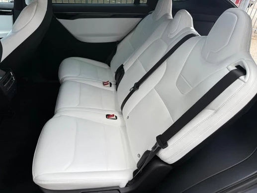 Tesla Model X - Afbeelding 9 van 15
