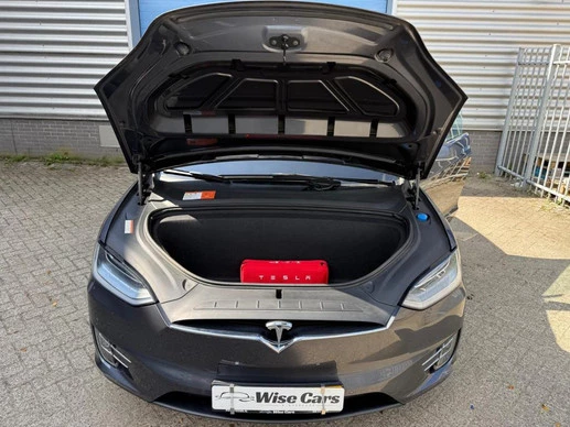 Tesla Model X - Afbeelding 13 van 15