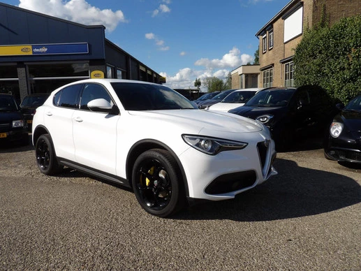 Alfa Romeo Stelvio - Afbeelding 1 van 15