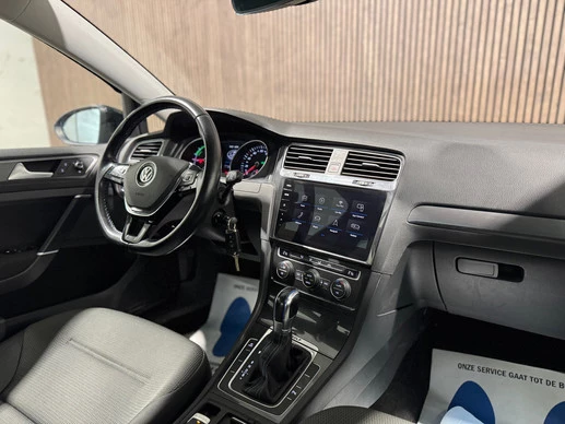 Volkswagen e-Golf - Afbeelding 18 van 30