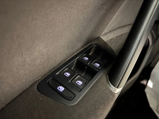 Volkswagen e-Golf - Afbeelding 23 van 30