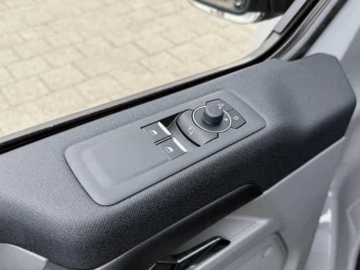 Ford Tourneo Custom - Afbeelding 18 van 30