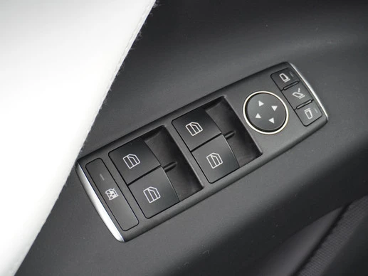 Tesla Model X - Afbeelding 18 van 30