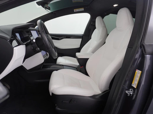 Tesla Model X - Afbeelding 19 van 30