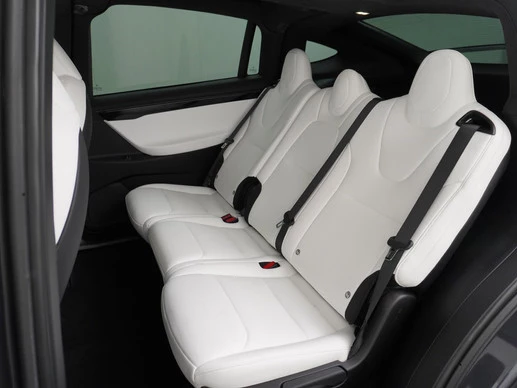 Tesla Model X - Afbeelding 21 van 30