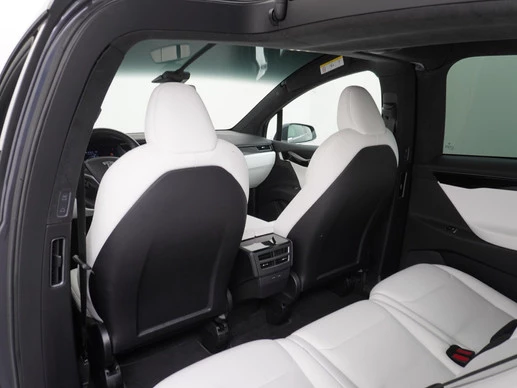 Tesla Model X - Afbeelding 22 van 30