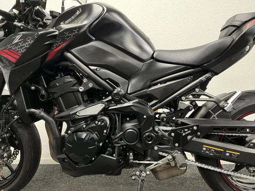 Kawasaki Z900 - Afbeelding 17 van 22