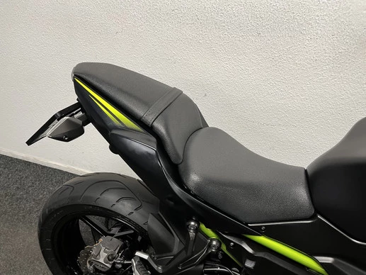 Kawasaki Z650 - Afbeelding 12 van 22