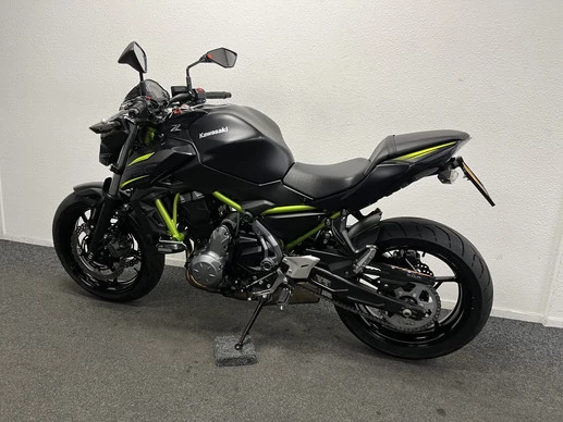 Kawasaki Z650 - Afbeelding 15 van 22