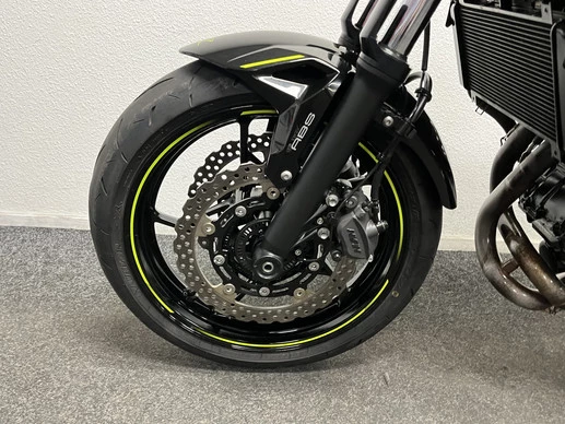Kawasaki Z650 - Afbeelding 16 van 21