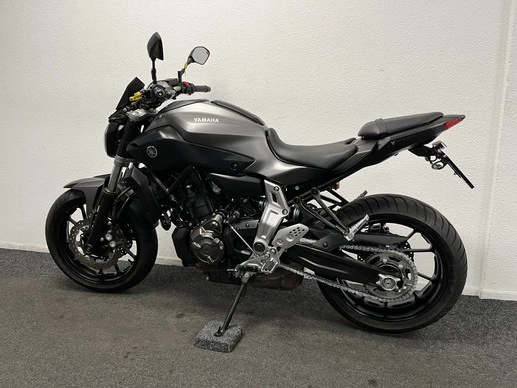 Yamaha MT 07 - Afbeelding 15 van 22