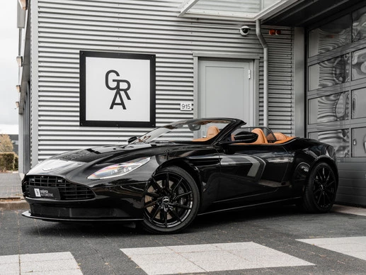 Aston Martin V8 Volante - Afbeelding 3 van 30