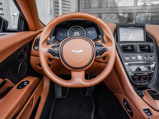 Aston Martin V8 Volante - Afbeelding 9 van 30