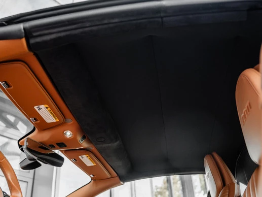 Aston Martin V8 Volante - Afbeelding 12 van 30