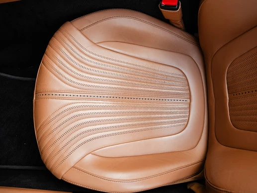 Aston Martin V8 Volante - Afbeelding 17 van 30