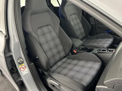 Volkswagen Golf - Afbeelding 2 van 30