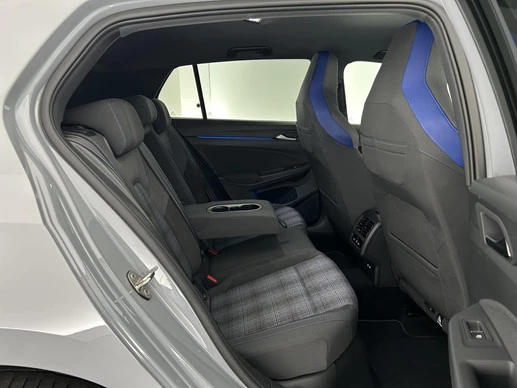Volkswagen Golf - Afbeelding 14 van 30