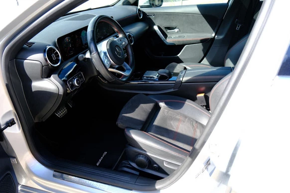 Mercedes-Benz A-Klasse - Afbeelding 2 van 30