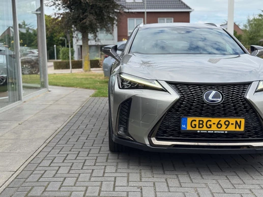 Lexus UX - Afbeelding 7 van 30