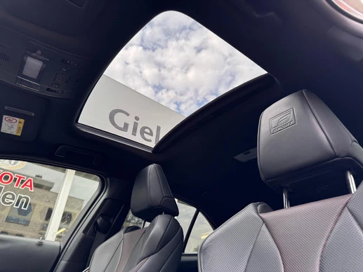 Lexus UX - Afbeelding 19 van 30